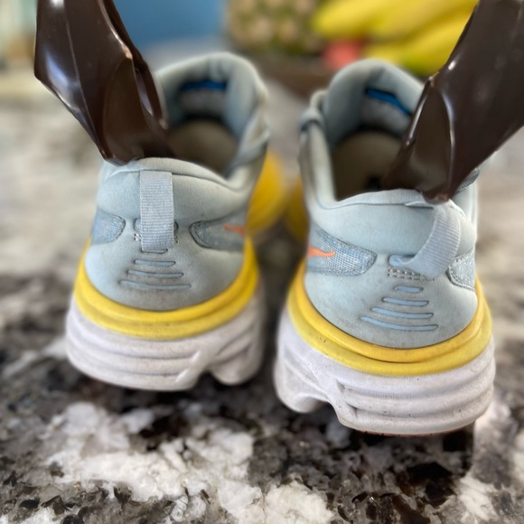 Hoka Bondi 8 Shoes woman’s size 10.5 - Picture 13 of 15